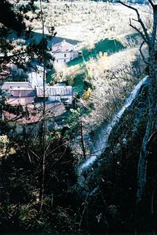 12-Salto del Rio Belepeit sulle case di Villanova di Chiusaforte