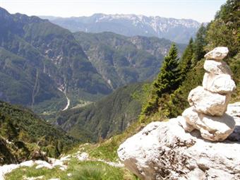La Val Raccolana e il Rop sul limitare del Plan della Cjavile