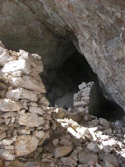 La grotta con il ricovero