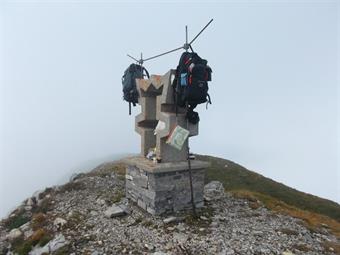 Una caratterstica ancona ci accoglie, anche se la nebbia fitta limita fortemente il panorama circostante.