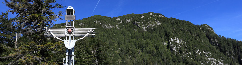 Il caratteristico crocifisso del Piccolo Monte Re