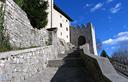 18-L'ingresso al borgo di Castelmonte