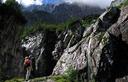 09-La cascata che scende dallo zoccolo roccioso dell'Alta Spragna